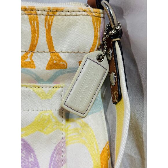 A225 Coach Scribble medium Crossbody - Picture 3 of 7